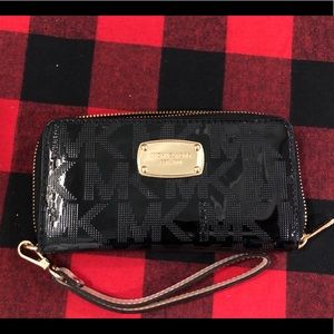 Black Michael Kors wallet/wristlet